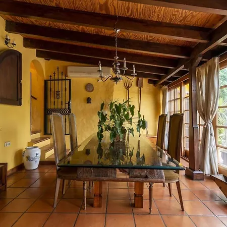 Villa Gáldar Cuchufleta piscina BBQ Parking Privado Gáldar