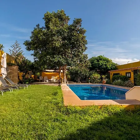 Villa Cuchufleta Piscina Bbq Parking Privado